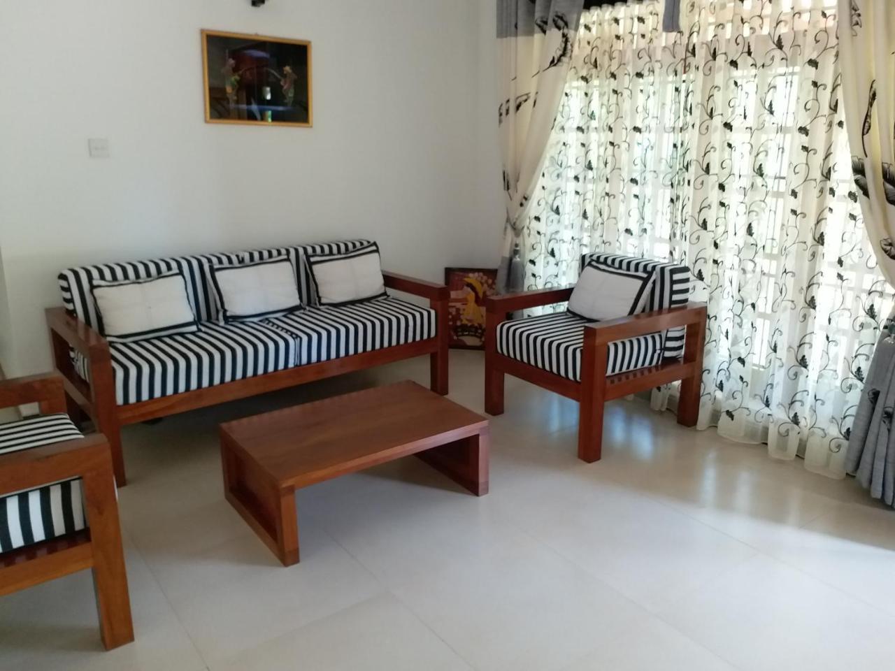 Casa Vacansa Home Stay Hungama Exterior photo
